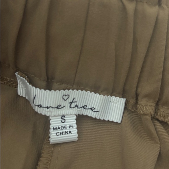 Shorts - Picture 5 of 6